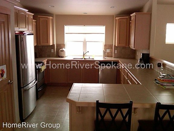 3rd image of 24379 E Autumn Crossing Ave