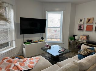 2331 W Superior St #2R, Chicago, IL 60612