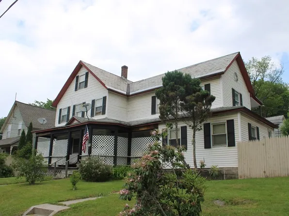 209-211 Deerfield St, Greenfield, MA 01301