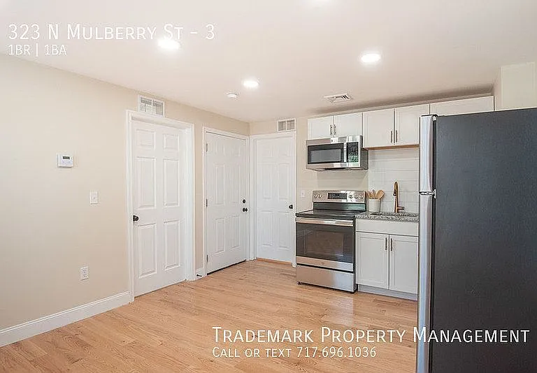 323 N Mulberry St #3 — Photo 1