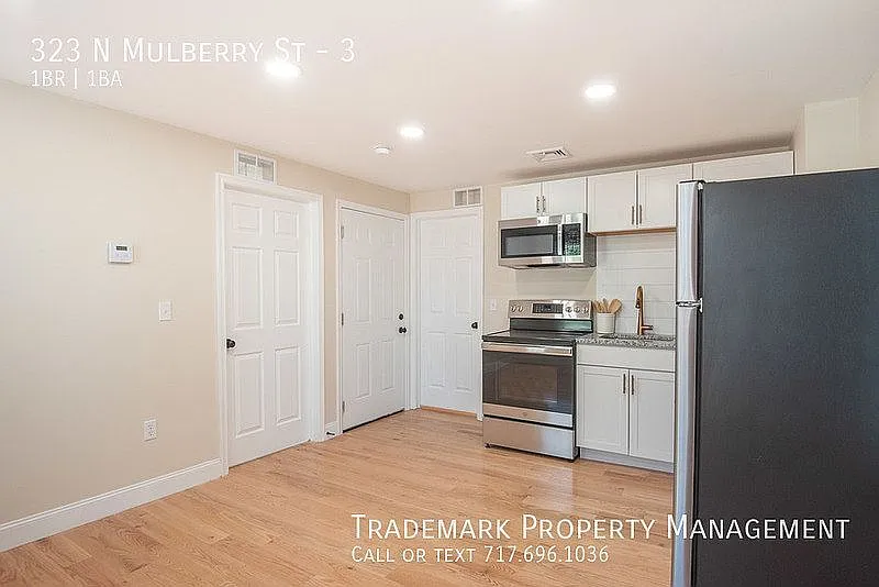 323 N Mulberry St #3