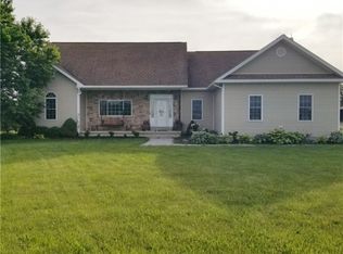 2128 Hidy Rd NW, Jeffersonville, OH 43128