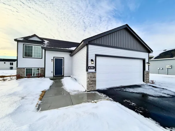 6701 Granby St, North Branch, MN 55056