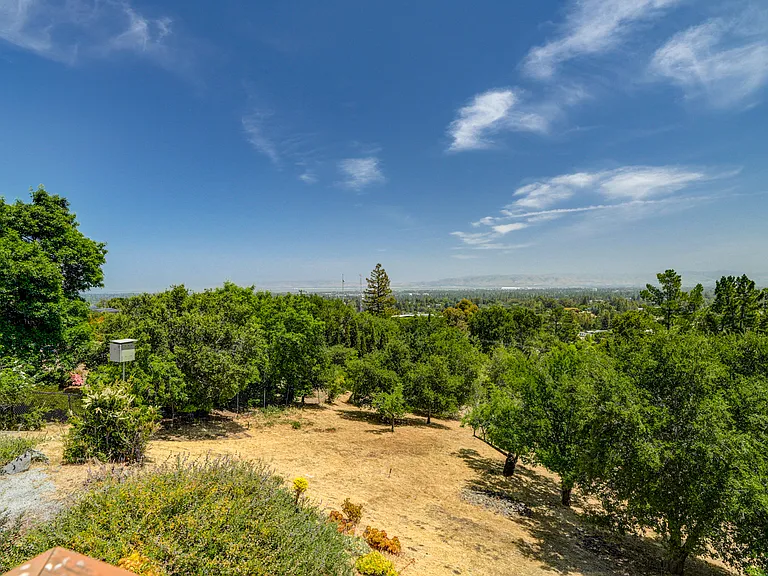 Spectacular view of the bay.