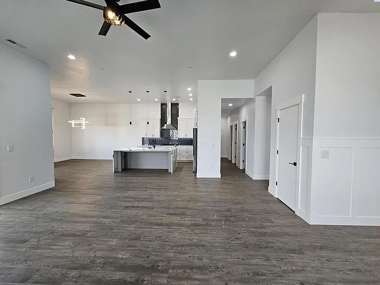 3202 Bing St — Photo 6