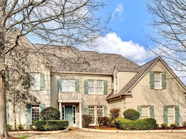 1745 Groveway Dr, Germantown, TN 38139