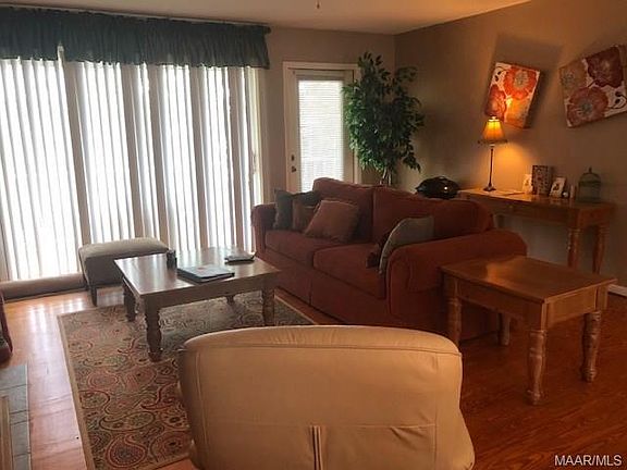 3rd image of 100 Harbor Pl Unit 605