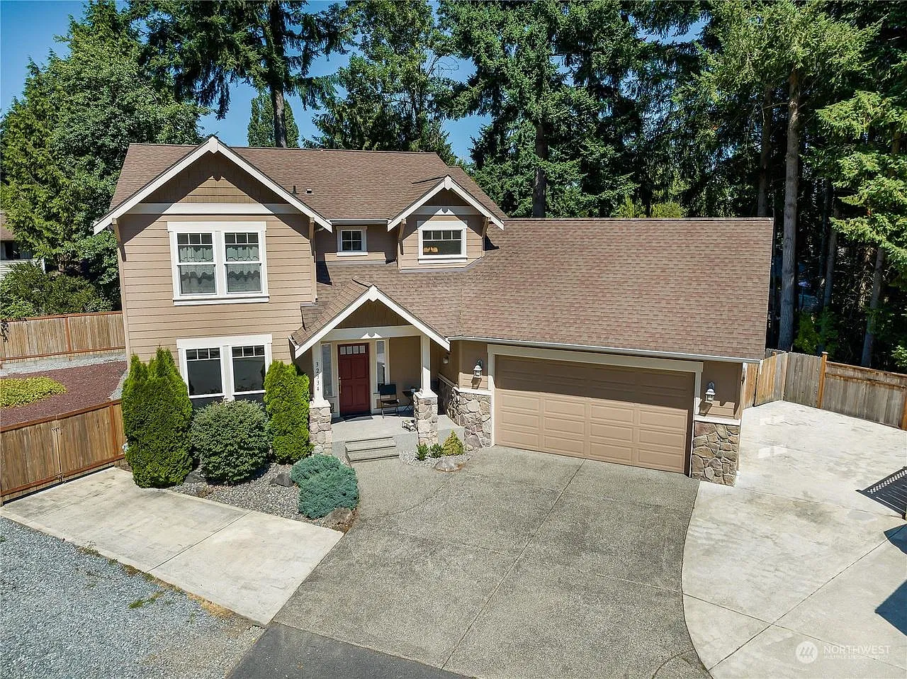 5 bed, 2.5 bath, 2320 sqft, $3,280 — Photo 1