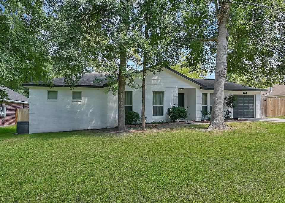 1st image of 1524 Glen Oaks Dr