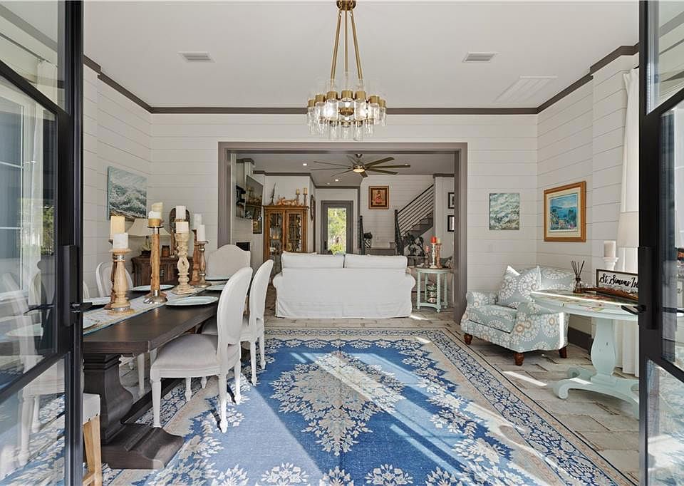 1st image of 105 Oakmont St
