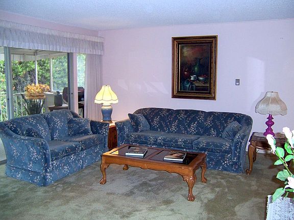 Spacious Living Room