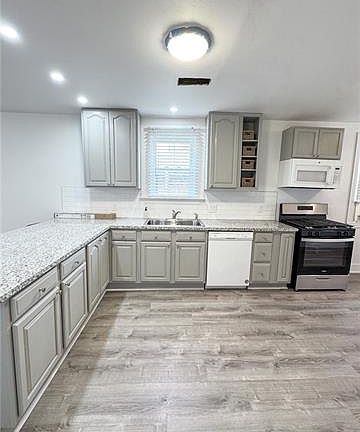 4th image of 194 Metairie Ct