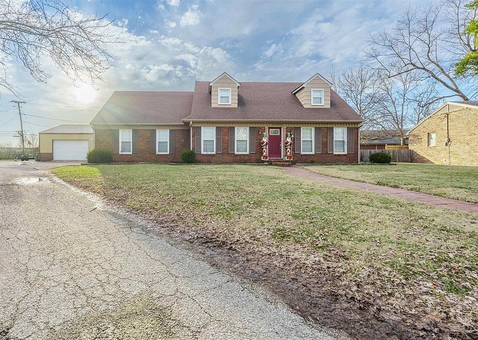 1st image of 4030 Springdale Dr
