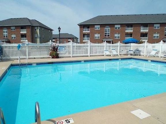 4th image of 1864 Towne Park Dr APT 3A