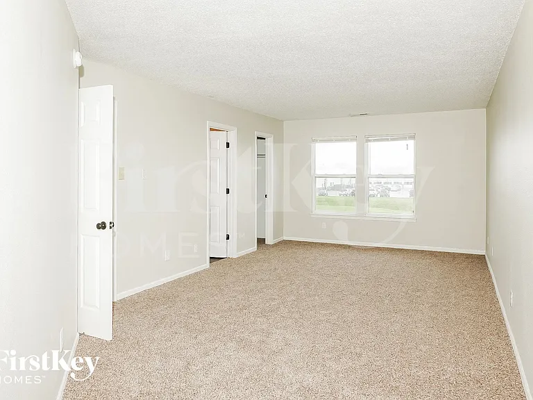 1181 Kenwood Dr — Photo 8