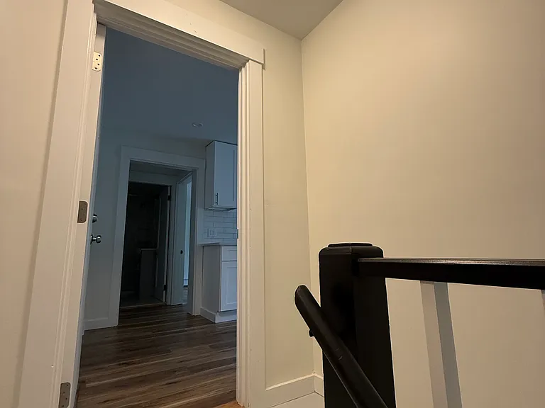 11 Lincoln St #9.5 — Photo 16