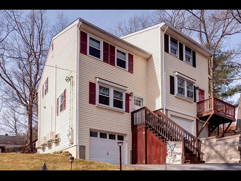 28 Mildred Ave — Photo 1