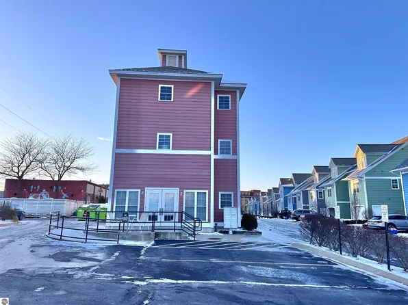 234 Midtown Dr Ste B, Traverse City, MI 49684