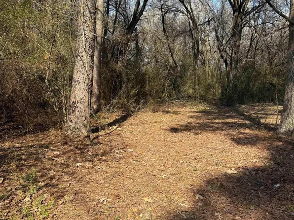 706 McCulloch St, Beebe, AR 72012