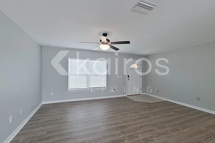 3 bed, 2.0 bath, 1311 sqft, $1,650 — Photo 3