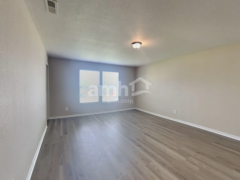 3287 Underwood Dr — Photo 10