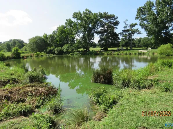 7 Brown Rd, Boaz, AL 35957