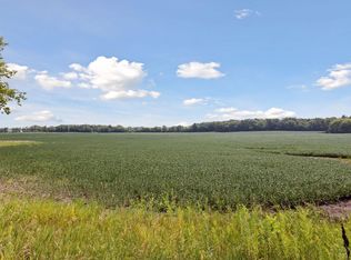 24X2 Holy Name Dr, Wayzata, MN 55391