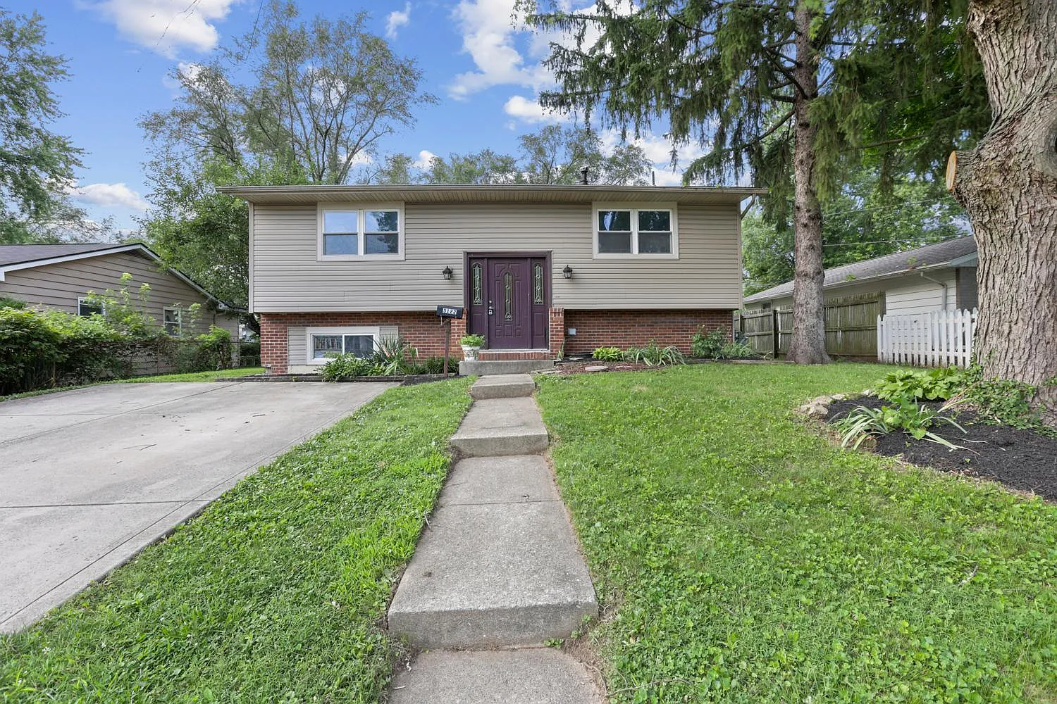 5122 Gunston Dr photo 1