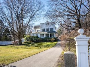 55 N Main St, Cohasset, MA 02025