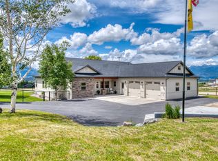 900 Corvallis Hills Dr, Corvallis, MT 59828