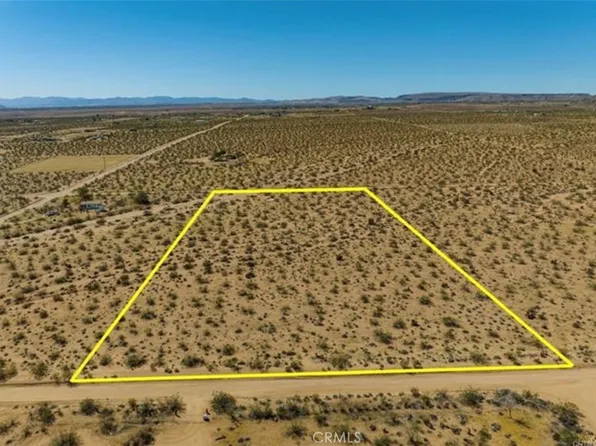 1690 Cambria Ave, Landers, CA 92285