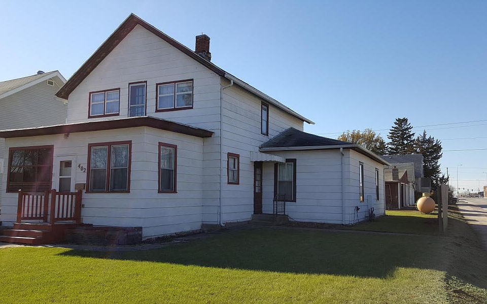 2nd image of 402 S 5th St