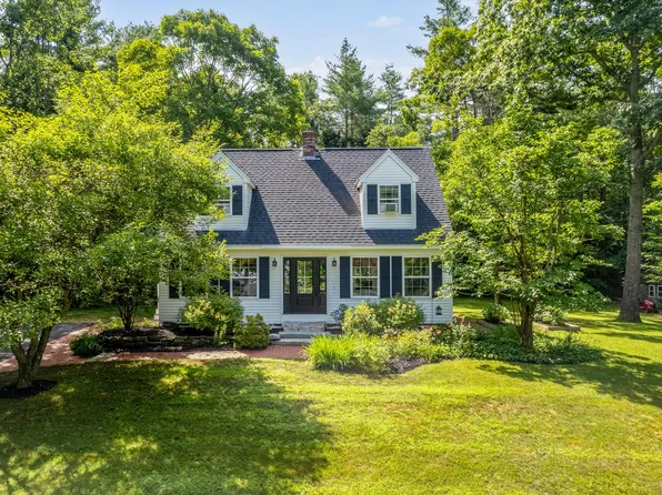 24 Bear Run, Gorham, ME 04038