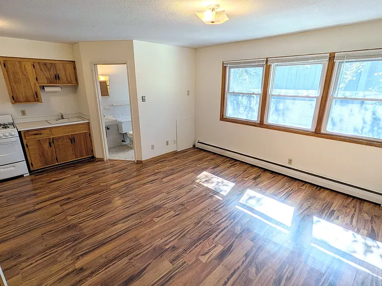 18 Arthur Ave SE — Photo 6