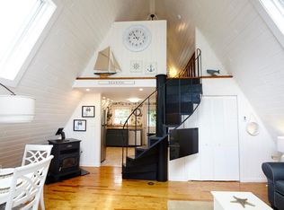 68 S Edgewood Rd, Niantic, CT 06357