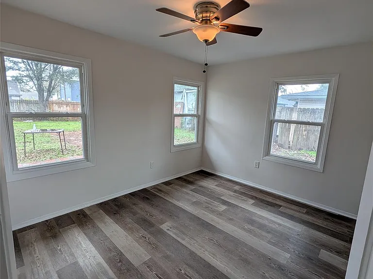 4110 Ella Blvd — Photo 12