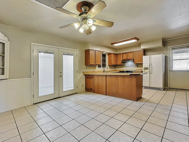 727 E Vista Del Cerro Dr — Photo 6
