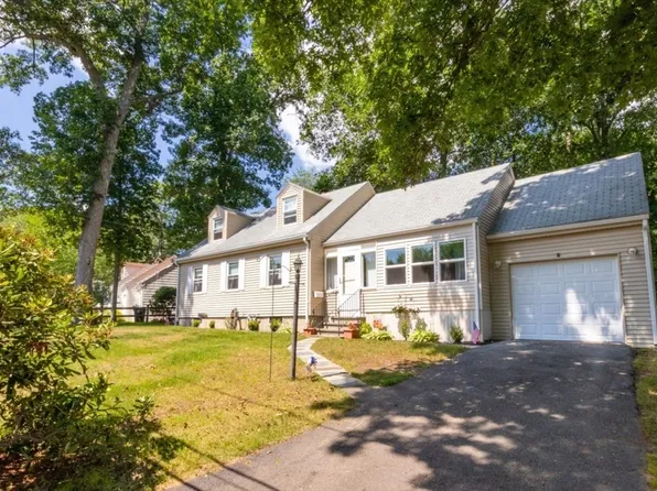 18 Bonnie Rd, Weymouth, MA 02190