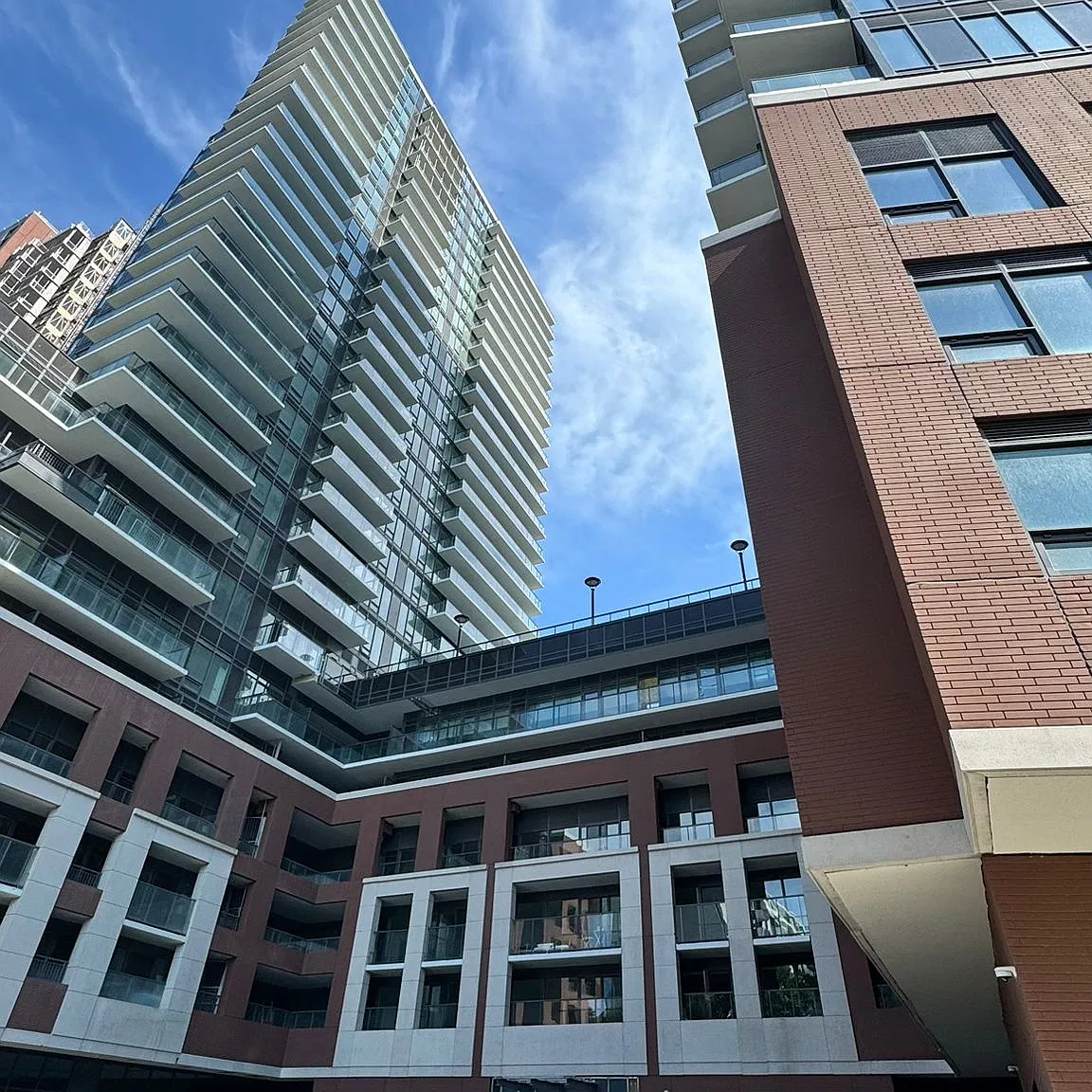 3 bed, $3,000 — Photo 1