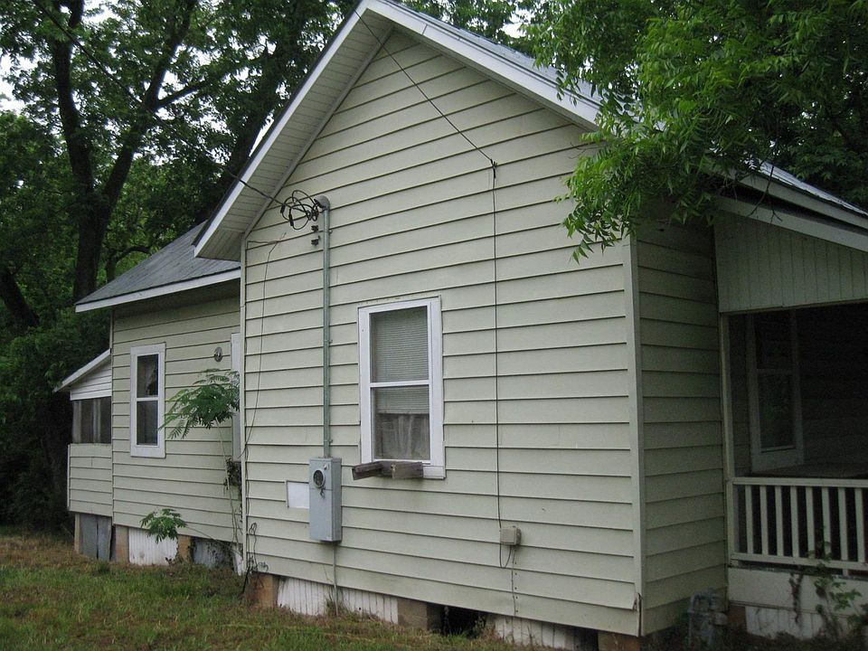 2nd image of 240 Garry Kendrick Dr