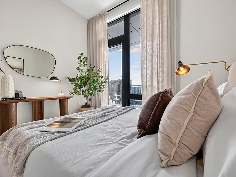 300 Washington St #9G — Photo 3