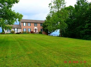 340 Country Manor Ln, Linden, PA 17744