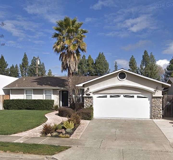 1st image of 501 Sherwood Dr