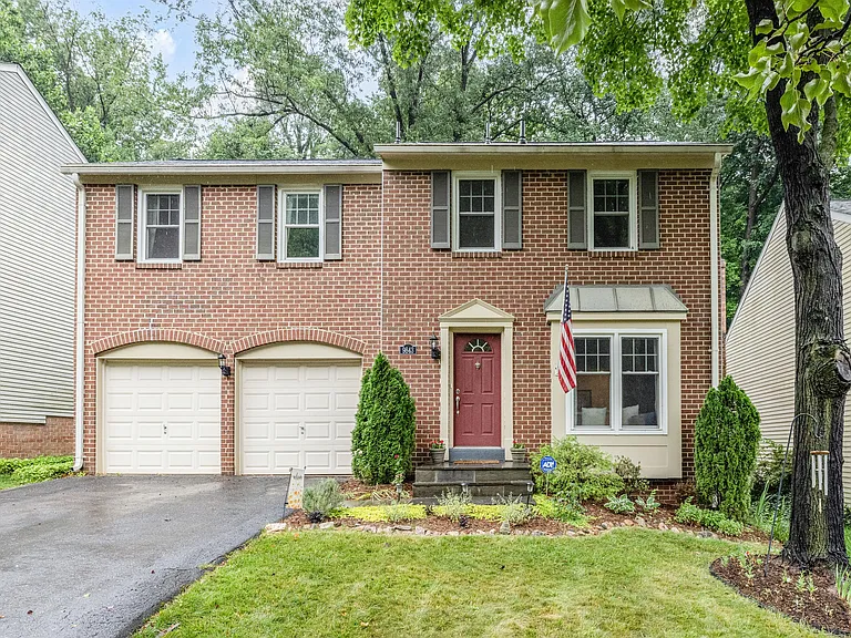 9843 Campbell Dr — Photo 2