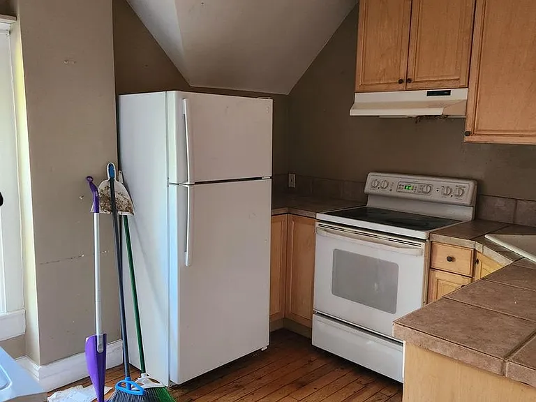 1720 N Pearl St — Photo 14