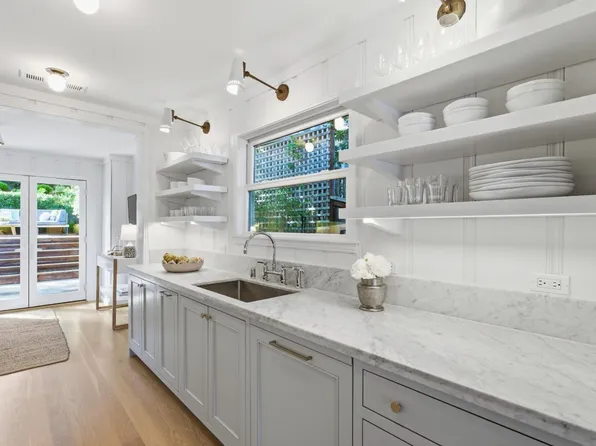 7 Grove Avenue, Corte Madera, CA 94925