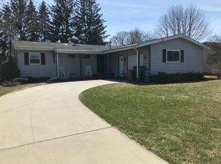 2986 Chrysler Dr, Bay City, MI