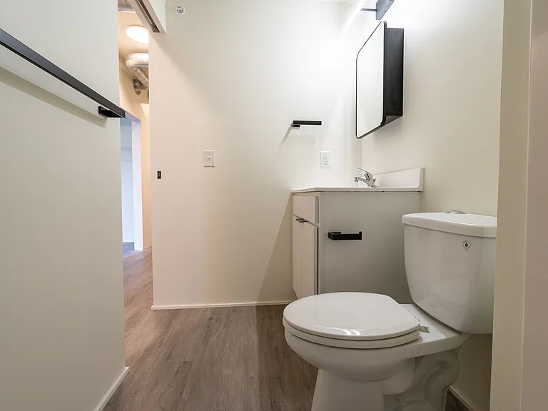 2716 Grand Ave S #204 — Photo 13