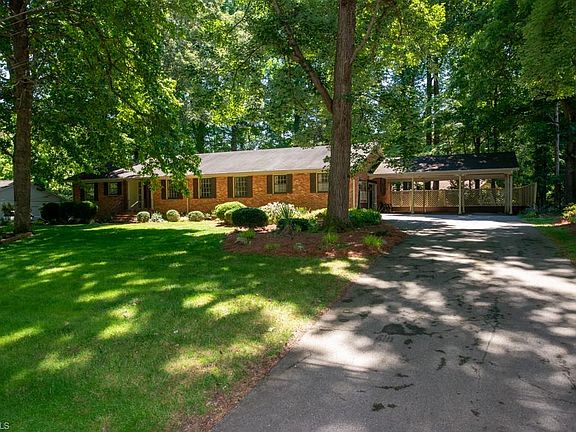 2nd image of 105 Nutwood Dr