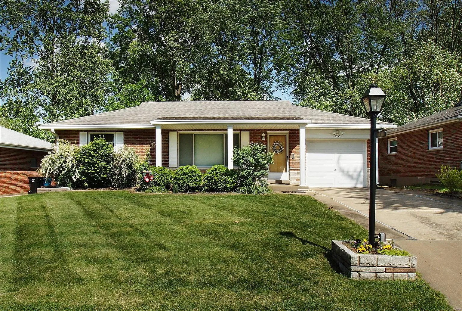 8330 Maylor Dr photo 1